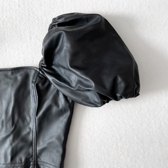 FAUX Leather Puff Crop Top - Picture 4 of 10